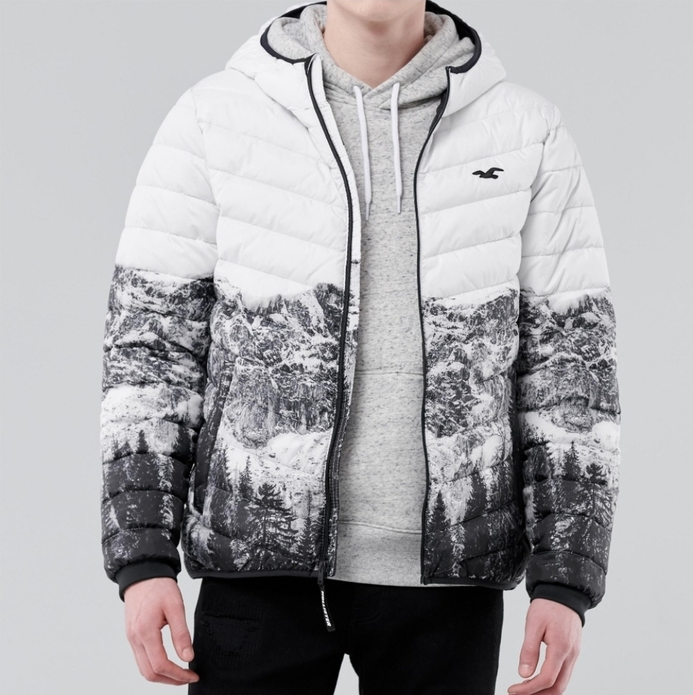 Hollister White and Black Puffer Jacket Gradient Design